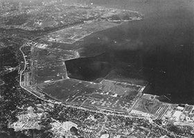 1959年に埋め立てが開始された根岸湾